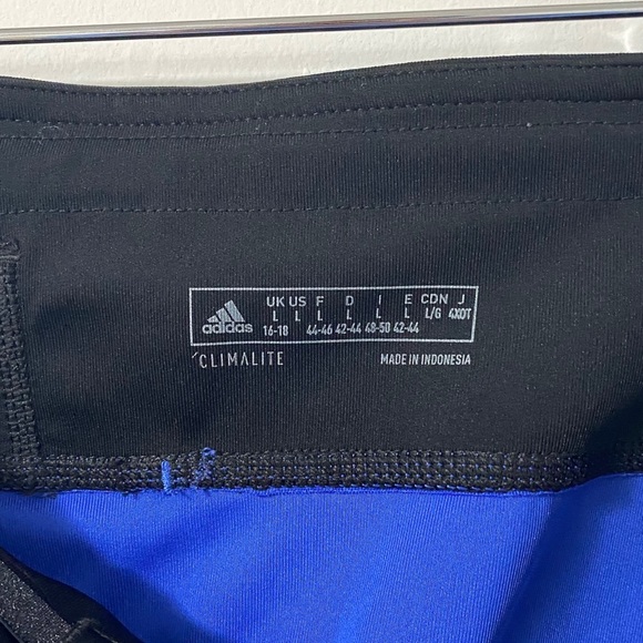 Adidas Black and Blue Cropped Legging LARGE - Picture 3 of 5